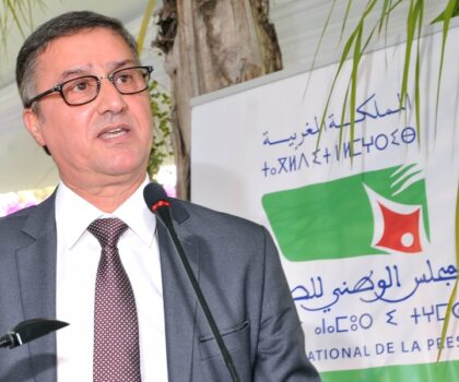 المجلس الوطني للصحافة يقدم شكاية إلى مجلس الأخلاقيات بفرنسا ضد “شارلي إيبدو” و”ليبيراسيون”