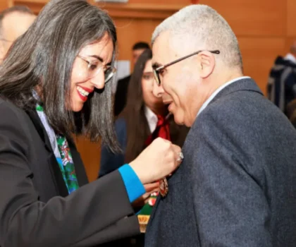 توشيح 169 موظفا بوزارة الاقتصاد والمالية بأوسمة ملكية