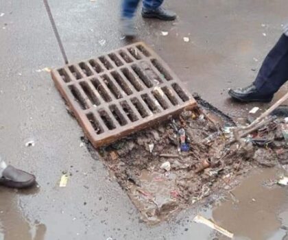 الأمن يُوقف سارق بالوعات بالدار البيضاء