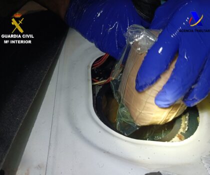 مليلية.. إلقاء القبض على شاب كان يحاول تهريب 20 كيلوغرام من الحشيش