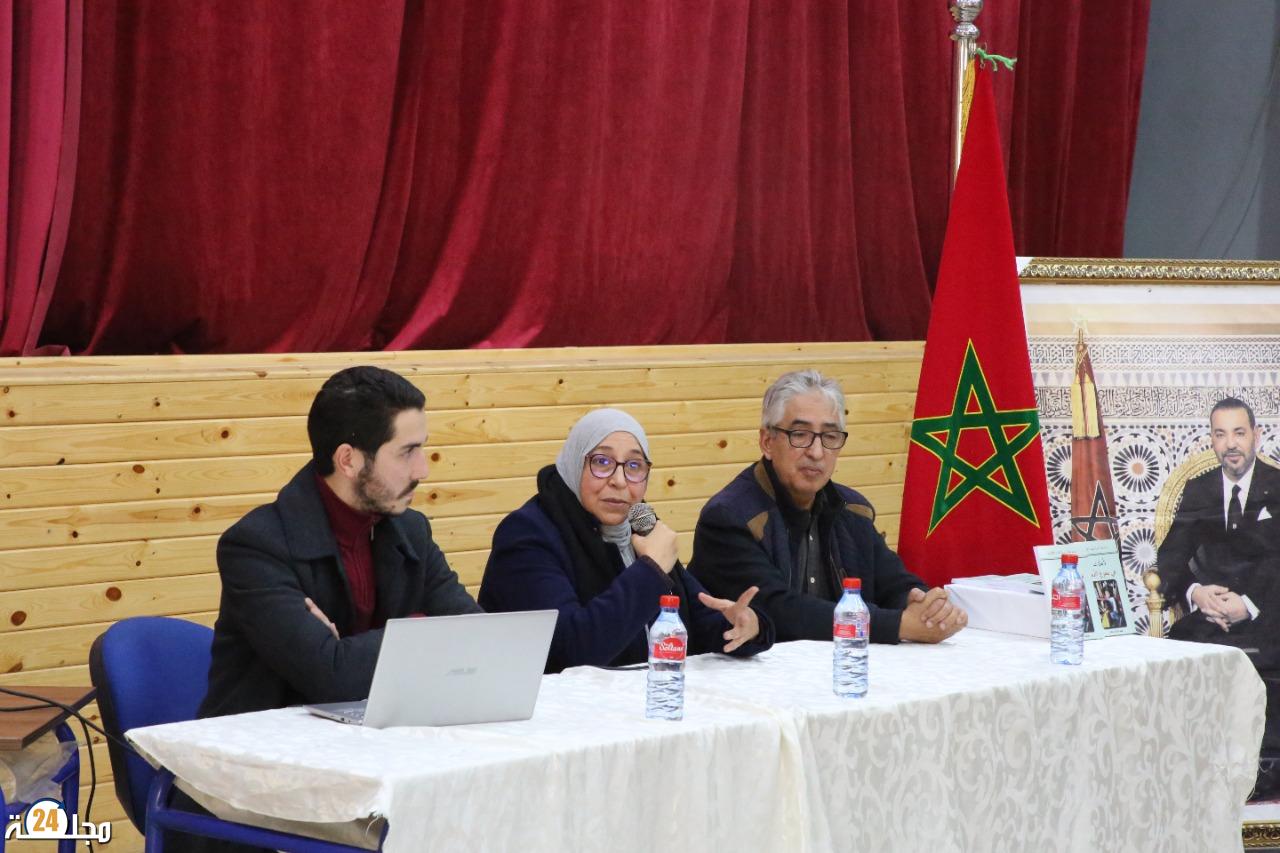 تمارة… انطلاق برنامج “كتابي أنيسي” بتوقيع كتاب تأملات في مسرح الدمى.