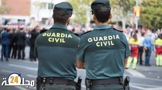 السلطات الإسبانية تعتقل مغربيا حاول إدخال كمية من المخدرات وسط صناديق الطماطم