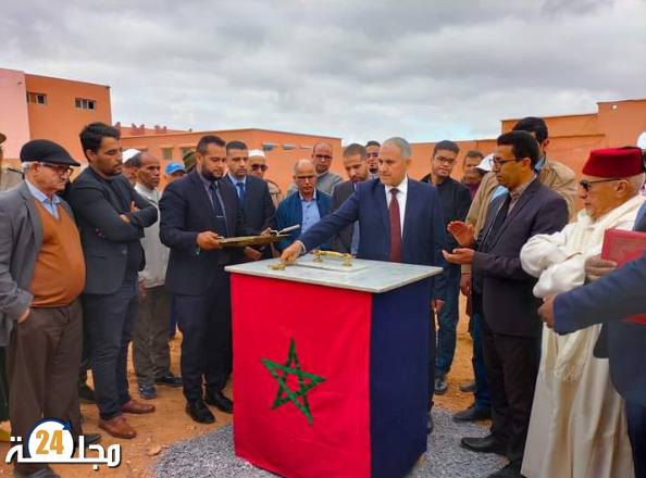 عامل إقليم سيدي إفني يضع الحجر الأساس لبناء ملحق وتهيئة دار الطالب تيوغزة