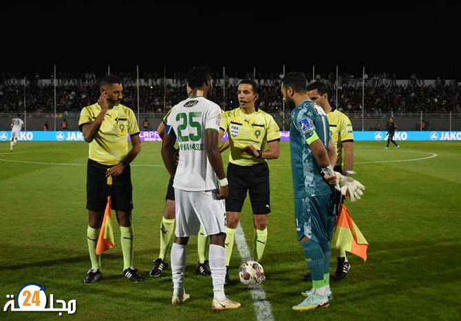 الدفاع الحسني الجديدي يوقف قطار الانتصارات لفريق الرجاء البيضاوي و ينتزع نقطة ثمينة