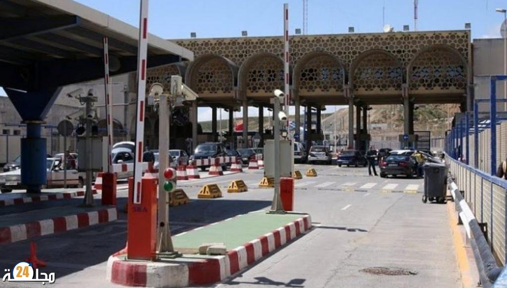 معاناة العابرين من باب سبتة مع السلطات الإسبانية