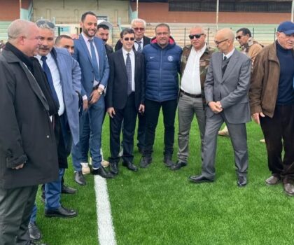 وأخيرا تعشيب وافتتاح ملعب ابن احمد