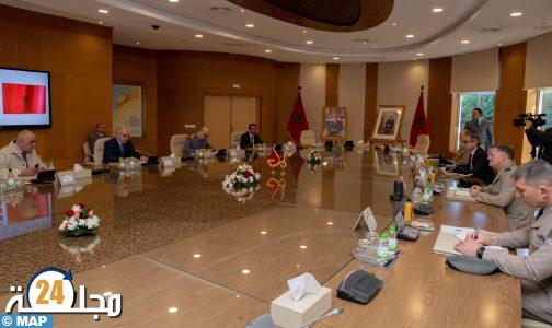 تنفيذا للتعليمات الملكية.. لوديي والمفتش العام للقوات المسلحة الملكية يستقبلان كبير مستشاري الدفاع البريطاني
