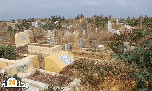 توقيف شخص يستخرج جثث النساء من المقبرة