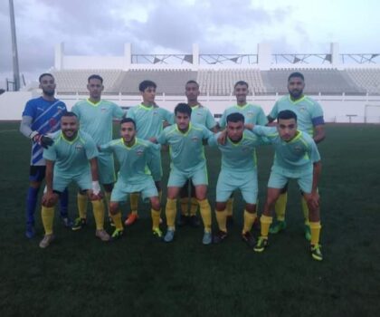 شباب الأندلس القصري بدون منحة دعم و بدون ملعب للتدريبات لكنه يتمتع بشخصية البطل كمقابل .