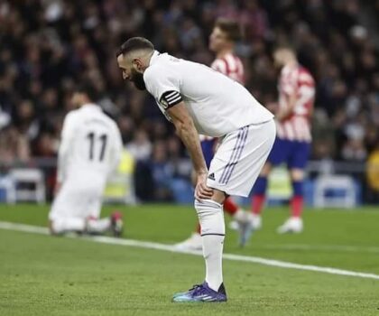 ريال مدريد يخسر نقطتين أمام أتلتيكو مدريد في سباقه للدفاع عن لقبه في الليغا سانطندير.