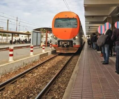 مصرع شخص في حادث سككي على مشارف محطة القطار بالقصر الكبير .