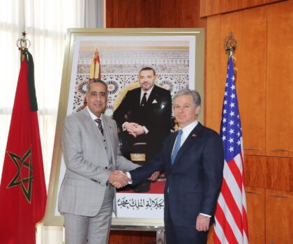 السيد عبد اللطيف الحموشي يستقبل مدير مكتب التحقيقات الفيدرالي الأمريكي