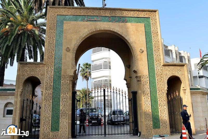 في بادرة إنسانية.. وزارة العدل تفتتح دور الحضانة بمقرات عمل موظفيها