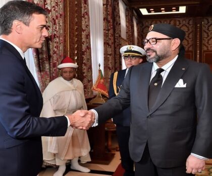 جلالة الملك يدعو رئيس الحكومة الإسبانية إلى زيارة المغرب