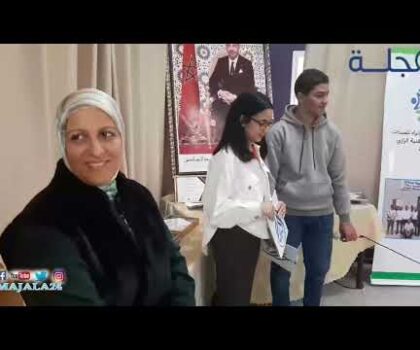 بالفيديو..تلميذ يدرس بثانوية الرازي ينشد أنشودة دينية بطريقة جميلة بحفل توزيع الجوائز على التلاميذ المتفوقين