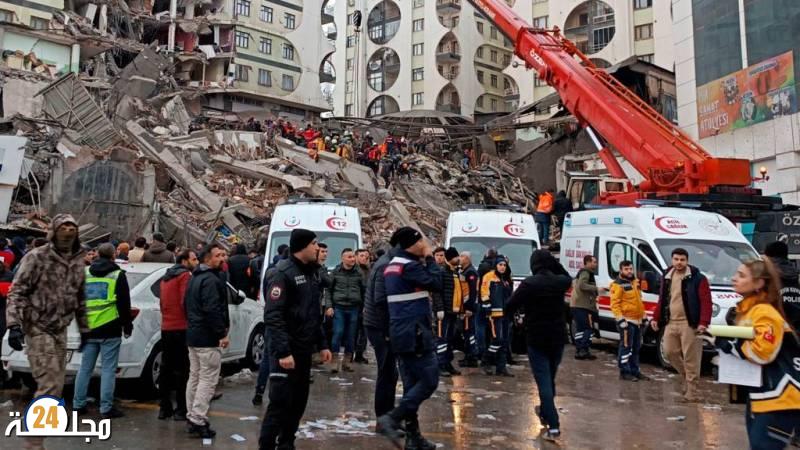 زلزال تركيا.. المغاربة يتقاسمون مشاعر الحزن والتعاطف مع أشقائهم الأتراك