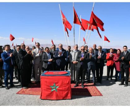 عامل اقليم ميدلت يعطي انطلاقة الاستثمار في البنية التحتية