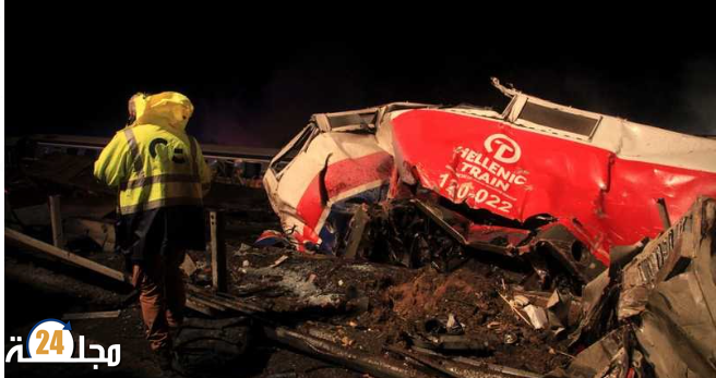 سقوط 32 قتيلا و85 جريحا في حادث اصطدام بين قطارين في اليونان