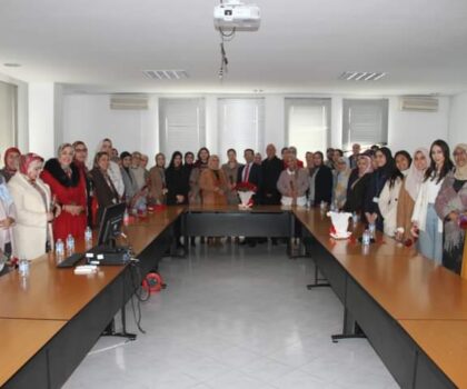 المديرية الإقليمية بالعرائش للماء و الكهرباء تحتفي بالمرأة داخل وكالات المديرية في اليوم العالمي للمرأة .