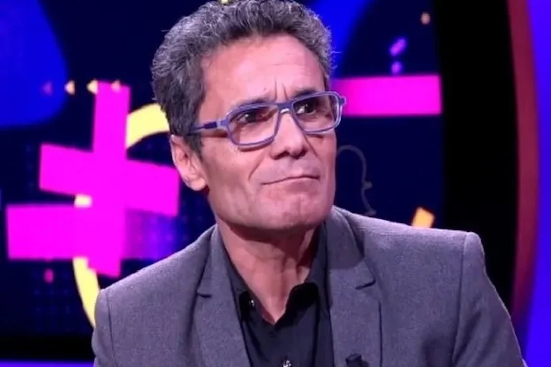 الفنان حسن مكيات يلجأ إلى القضاء ضد الشركة الوطنية للإذاعة و التلفزة