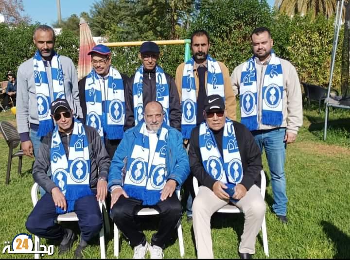 جمهور نهضة سطات لكرة القدم يرفع شعار ” نهضة سطات ينبعث من رماده ” رغم المعاناة .