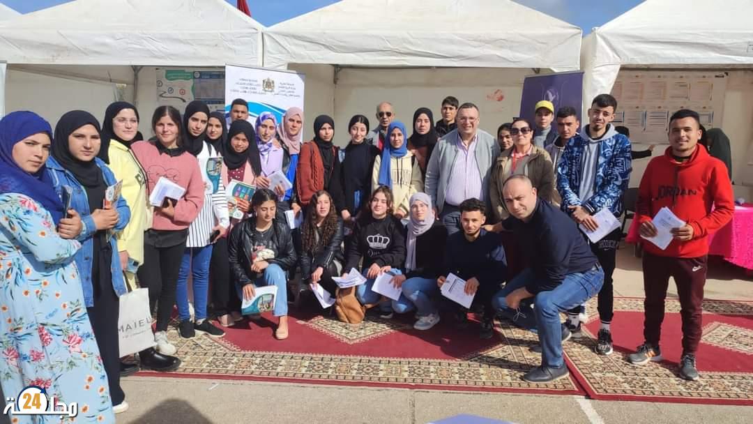 قافلة التوجيه بجامعة عبد المالك السعدي تحط الرحال بدار الضمانة “وزان”