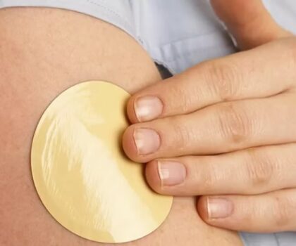 ابتكار رقعة لتوصيل الأدوية عبر الجلد من دون ألم