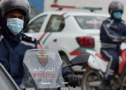 طنجة….. الشرطة القضائية تتمكن من إيقاف مواطن مغربي يحمل جنسية فرنسية و تونسية موضوع مذكرة إعتقال دولية