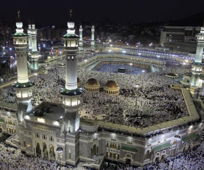 السلطات السعودية تفعل خطط الطوارئ لمواجهة الأمطار في المسجد الحرام