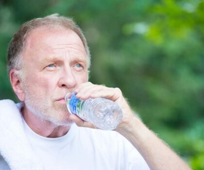 الطقس الحار يشكل خطراً على كبار السن