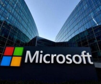 مايكروسوفت توسع منافستها لغوغل