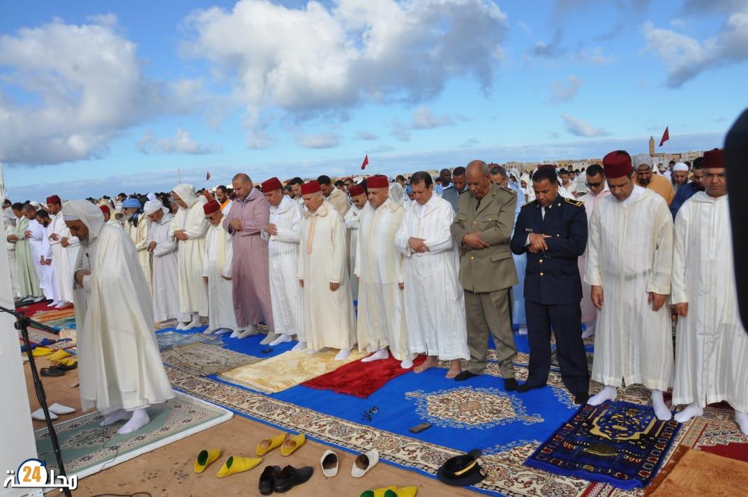 عامل إقليم سيظي افني يترأس مراسيم صلاة عيد الفطر
