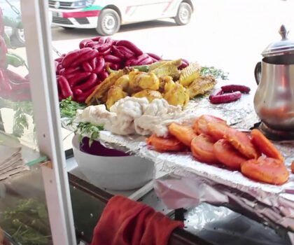 بائع “سندويتشات” يرسل عن سلطة إلى المستعجلات