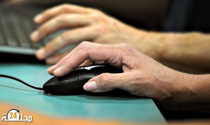 طريقة النقر على الكمبيوتر مؤشر على مدى الإجهاد بالعمل