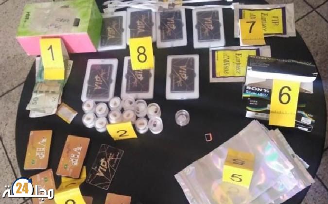 تاوريرت.. توقيف شخص يروج أجهزة بغرض الغش في الامتحانات