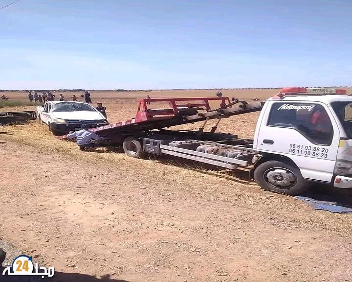 انقلاب سيارة بين خميس القصيبة وسيدي بنور تؤدي إلى وفاة السائق وإصابة 11 شخصًا بجروح خطيرة