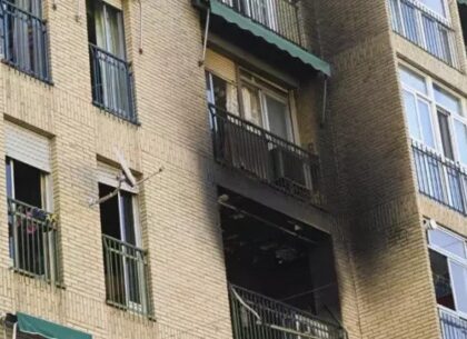 وفاة طفل مغربي وإصابة والدته بجروح بليغة إثر حريق في مبنى بإسبانيا