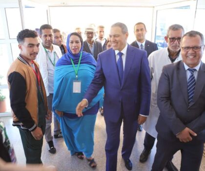 العيون ….. جمعية المحبة للشؤون الإجتماعية و المديرية الجهوية للصحة شركاء أول عملية جراحية للقلب و الشرايين