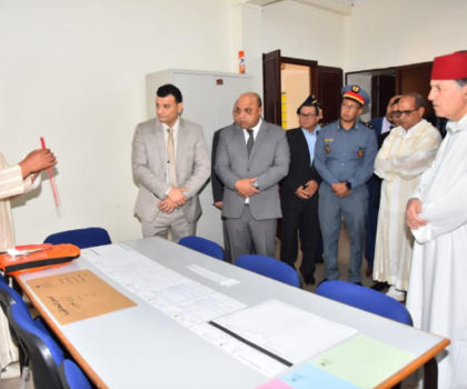 عامل إقليم تيزنيت يتفقد المركز الإقليمي للامتحانات بالمديرية للوقوف على آخر الاستعدادات لتنظيم امتحانات الباكلوريا