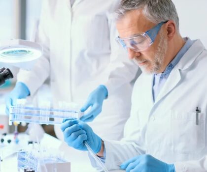 بفضل الذكاء الاصطناعي.. مضاد حيوي يقتل “البكتيريا الخارقة”