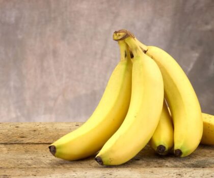 تحذير من تناول الموز قبل النوم