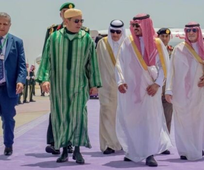 الأمير مولاي رشيد يمثل جلالة الملك في أشغال القمة العربية في جدة