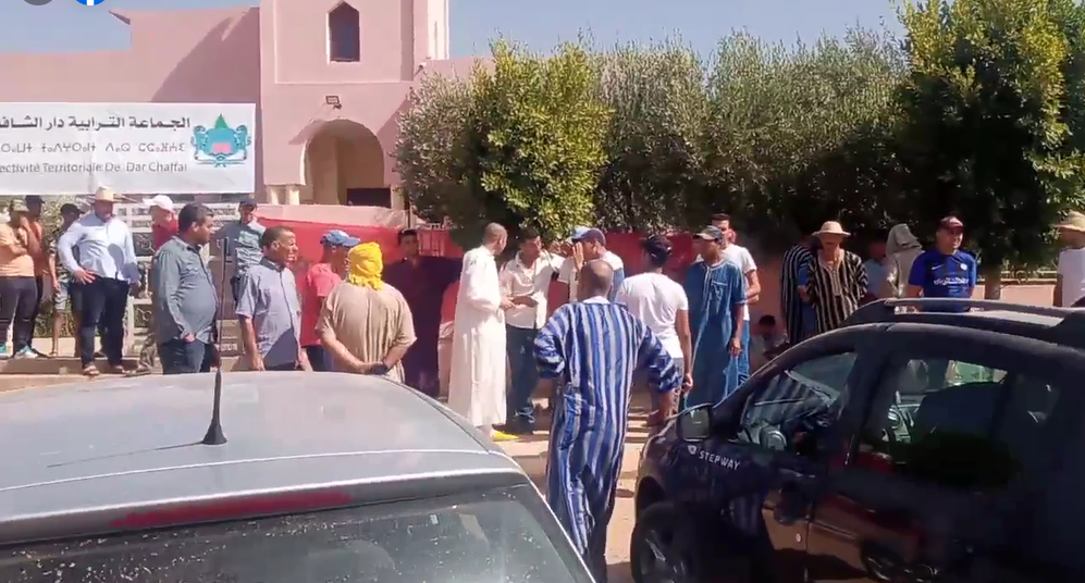 تفاقم الأزمات في جماعة دار الشافعي يؤدي إلى استقالات جماعية لأعضاء المجلس الجماعي