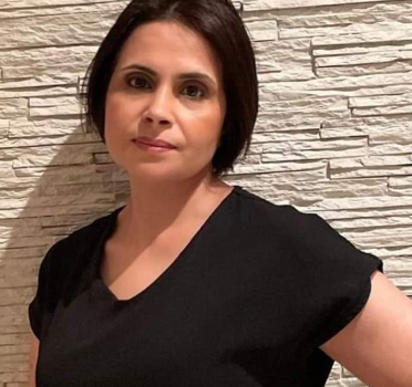 لوحات الفنانة “خديجة الحطاب” تزيّن رواق living 4 art بالدار البيضاء