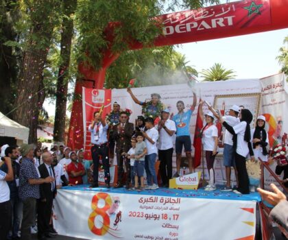 الجائزة الوطنية الكبرى سطات لسباق الدراجات تطفئ شمعتها الثامنة بنجاح باهر ومشاركة قياسية