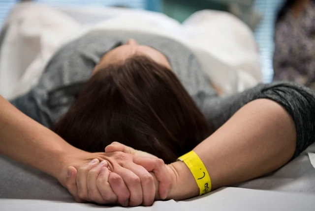 قوات الدرك الملكي تفكك شبكة إجرامية متخصصة في الإجهاض السري بعين عتيق”