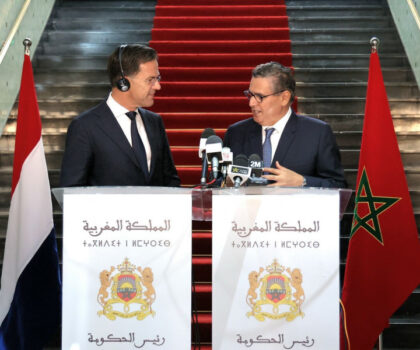 رئيس الحكومة ينوه بالموقف الإيجابي والبناء لهولندا بخصوص قضية الوحدة الترابية