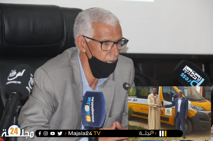 تسليم مفاتيح حافلتين للنقل المدرسي بامي مقورن