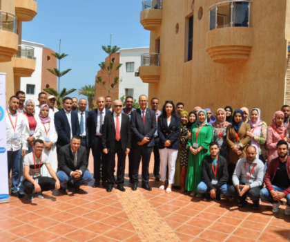 عامل إقليم سيدي افني يتفقد أجواء إجراء الامتحان الجهوي الموحد لنيل شهادة السلك الاعدادي