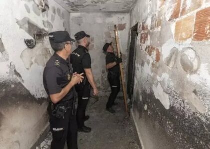 توقيف مهاجر مغربي أضرم النار في منزل طليقته بإسبانيا